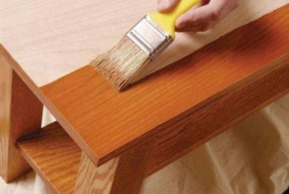 Proyek Akhir Pekan Mengecat Ulang Meja Kopi Sederhana